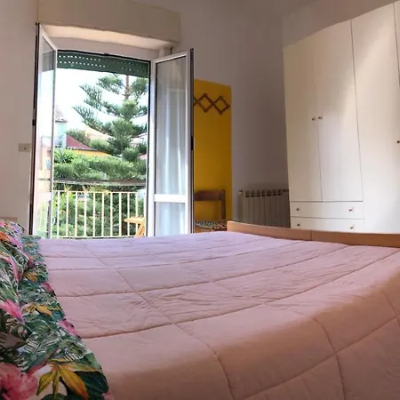 Apartamento In Pieno Centro A 100m Dal Mare Spotorno