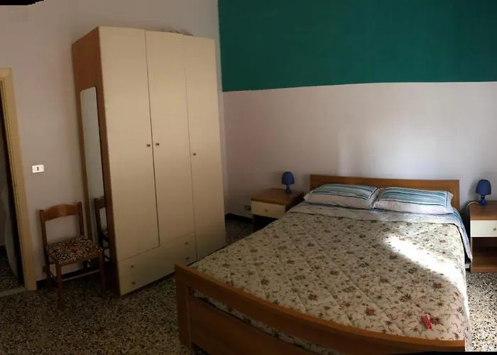 In Pieno Centro A 100m Dal Mare * Spotorno